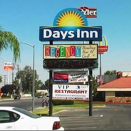 Days Inn By Wyndham Bakersfield Exteriör bild